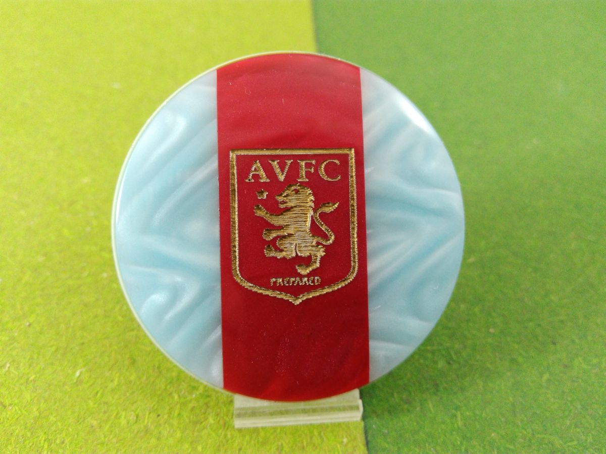  Botão avulso Aston Villa Imagem 1